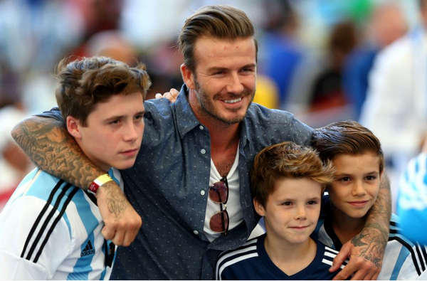 Stars of the game: Former Brazilian internationals Kaka and Pele with Beckham before
