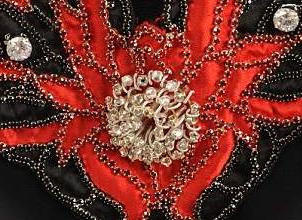 تصاویری از لباس زنانه ۵۵ میلیون نه میلیارد تومانی ! گرانترین لباس دنیا 55 میلیارد تومان