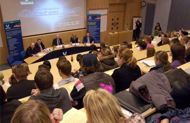 سوالات عجیب در آزمون دانشگاه ها سوالات عجیب در آزمون دانشگاه ها