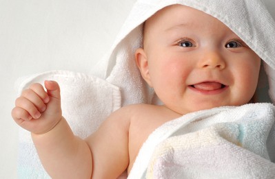 کودک خود را چگونه بشوییم کودک خود را چگونه بشوییم