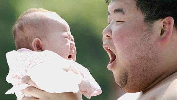 چاقی نوزادتان نتیجه ورزش نکردنتان! چاقی نوزادتان نتیجه ورزش نکردنتان!