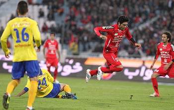 نفت در دقایق پایانی پرسپولیس را شکست داد نفت در دقایق پایانی پرسپولیس را شکست داد