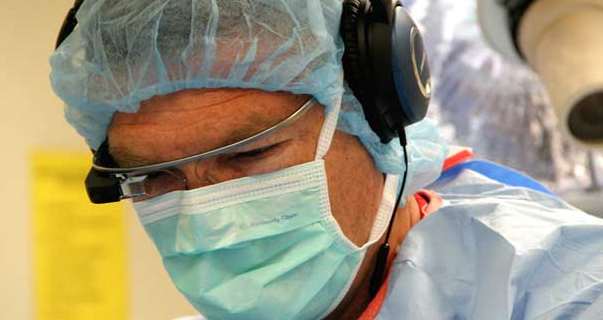 استفاده از عینک گوگل در اتاق جراحی دانشگاه اوهایو استفاده از عینک گوگل در اتاق جراحی دانشگاه اوهایو