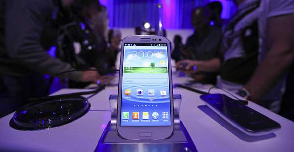 تاثیر سیستم عامل « کلاود » بر بازار موبایل اپل و سامسونگ تاثیر سیستم عامل « کلاود » بر بازار موبایل اپل و سامسونگ