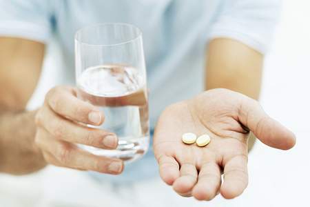 استامینوفن Acetaminophen مرگ ۱۵۰۰ آمریکایی را رقم زد Acetaminophen aspirin ibuprofen