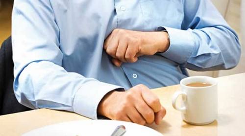 چه وقت با سوزش سردل به پزشک مراجعه کنیم / راه درمان چه وقت با سوزش سردل به پزشک مراجعه کنیم / راه درمان