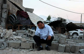 زلزله برازجان ؛ ۸ کشته و ۴۵ مجروح 2013-11-28_220242