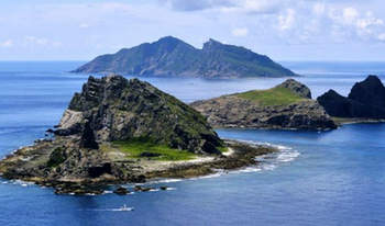 ورود کشتی های چین به آب های ژاپن ورود کشتی های چین به آب های ژاپن