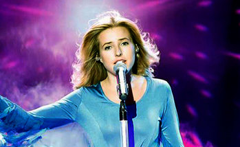 جنیفر؛ خواننده زن آمریکایی مسلمان شد + عکس جنیفر؛ خواننده زن آمریکایی مسلمان شد + عکس