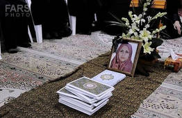 مزار قربانی حادثه آتشسوزی “جمهوری” + عکس مزار قربانی حادثه آتشسوزی “جمهوری” + عکس