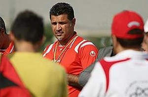 دایی به خبرنگاران توهین کرد و رفت ! دایی به خبرنگاران توهین کرد و رفت !