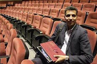 فردوسی پور به دیدن فیلم “ردکارپت رضا عطاران” رفت فردوسی پور به دیدن فیلم “ردکارپت رضا عطاران” رفت