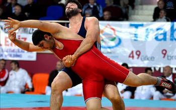 دو مدال نقره و سه برنز در رقابت های کشتی آزاد یاشار دوغو دو مدال نقره و سه برنز در رقابت های کشتی آزاد یاشار دوغو