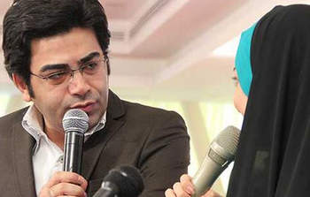 تحویل سال ۱۳۹۳ با ” فرزاد حسنی و آزاده نامداری” 2014-03-04_122728