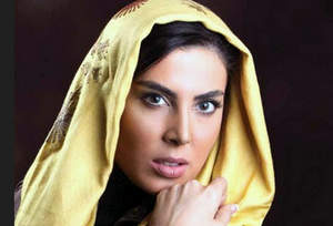 لیلا بلوکات در کنار خواهران و برادرش + عکس 2014-03-14_025014