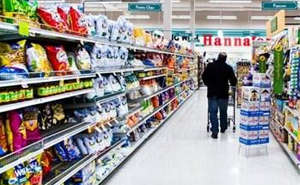 توزیع نخستین سبد کالای ۹۳ در اردیبهشت ماه توزیع نخستین سبد کالای ۹۳ در اردیبهشت ماه