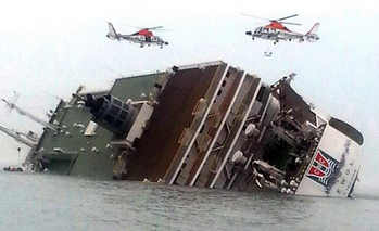 فیلم / غرق شدن کشتی مسافربری سئول کره جنوبی فیلم / غرق شدن کشتی مسافربری سئول کره جنوبی