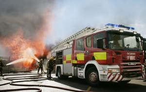 یک دستگاه اتوبوس اسکانیا در خرم آباد آتش گرفت آتش گرفتن اتوبوبس اسکانیا