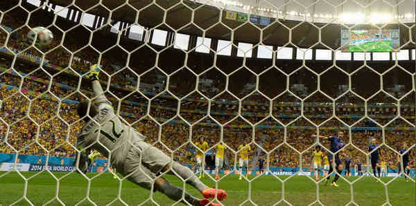 خلاصه فیلم دیدار برزیل و هلند / برزیل ۰ – ۳ هلند VIDEO Brazil vs Netherlands 3-0 Goals