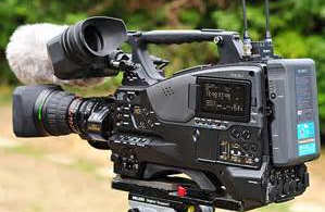 بازیگر زن آمریکایی الیزابت پیج در سریال ساعت صفر” فیلمبرداری