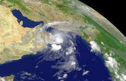 باد شدید و گرد و غبار در کشور / افزایش دمای تهران پیش بینی وضع هوا