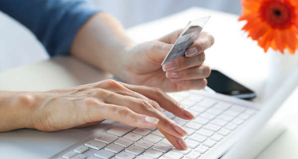 اشتباهات جبران ناپذیر در زمان پرداخت اینترنتی” پرداخت اینترنتی Online Payments