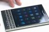 گوشی جدید و سفید Blackberry Passport + عکس گوشی جدید و سفید Blackberry Passport + عکس