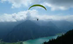 جوان پاراگلایدر سوار مریوانی سقوط کرد Paragliding