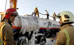 واژگونی تانکر حامل بنزین و اسکان ۶۵۰ نفر تانکر حامل بنزین