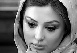 عکس/ کودکی « نیوشا ضیغمی » بازیگر زن ایرانی نیوشا ضیغمی