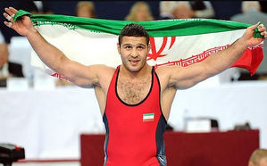 مدال طلا بر سینه « رضا یزدانی » آزاد کار فنی ایران رضا یزدانی کشتی آزاد