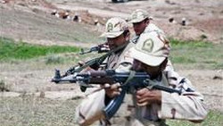 درگیری مرزبانان در مرز ایران و پاکستان / اسامی ۸ شهید 2015-04-07_114754