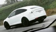تصاویر از خودروی جدید و عجیب تسلا Tesla در خیابان ! تصاویر از خودروی جدید و عجیب تسلا Tesla در خیابان !