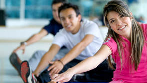 آموزش گرم کردن بدن قبل از تمرینات ورزشی (نرمش) / فیلم 2015-08-12_190040