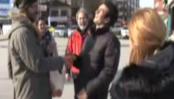 یک روز به یاد ماندنی برای این پسر ناشنوا + فیلم 2015-08-19_004043