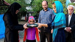 رکورد زنی شنای آسیا؛ “ساینا آتشین” دختر بچه ۱۰ ساله 2015-08-19_180012