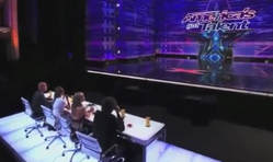 شعبده بازی های معروف در امریکن گات تلنت 2015-08-22_234816