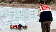 بازداشت عاملان مرگ «آیلان» کودک سوریه ای غرق شده بازداشت عاملان مرگ «آیلان» کودک سوریه ای غرق شده