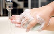 صابون های ضد باکتری همانند صابون معمولی هستند! صابون های ضد باکتری همانند صابون معمولی هستند!