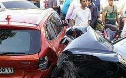تصادف بنز BENZ و بی ام و BMW در تهران + عکس تصادف بنز و بی ام و در تهران