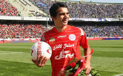 کسب درآمد از درگذشت هادی نوروزی! + عکس 2015-10-02_004609