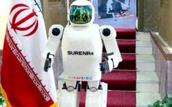 ساخت ربات انسان نمای «سورنا» توسط ۷۰۰ متخصص ایرانی ساخت ربات انسان نمای «سورنا» توسط 700 متخصص ایرانی