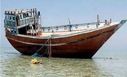 غرق شدن لنج باری در نزدیکی جزیره ابوموسی غرق شدن لنج باری در نزدیکی جزیره ابوموسی