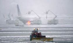 بارش برف در تبریز ، پروازهای فرودگاه را لغو کرد لغو پرواز فرودگاه