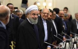 رییس جمهور روحانی فرانسه را به مقصد ایران ترک کرد رییس جمهور روحانی فرانسه را به مقصد ایران ترک کرد